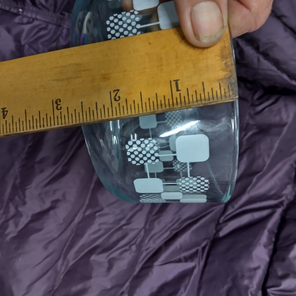 Pyrex 7201 square pattern Bowl - Picture 3 of 9